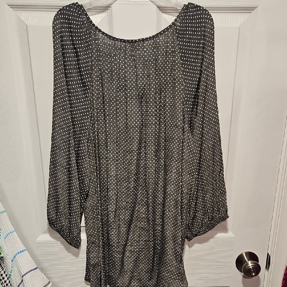 Elegant Black Polka Dot Women's Blouse - Picture 3 of 3